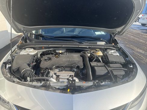 Used 2018 Chevrolet Malibu LS FWD image 16