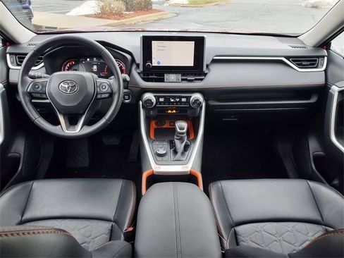 Used 2024 Toyota RAV4 Adventure image 10