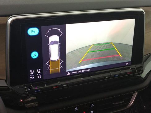 Used 2024 Volkswagen Atlas SE image 14