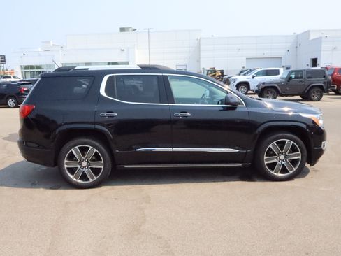 Used 2017 GMC Acadia Denali w/ Technology Package AWD/4WD image 8