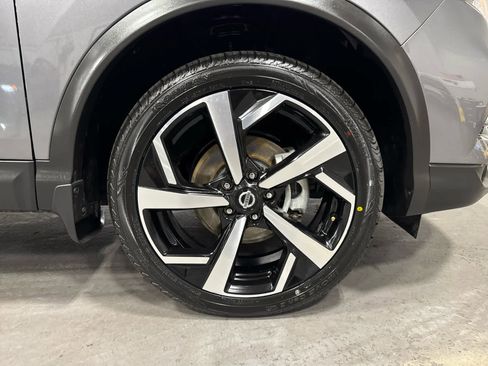 Used 2022 Nissan Rogue Sport SL image 31