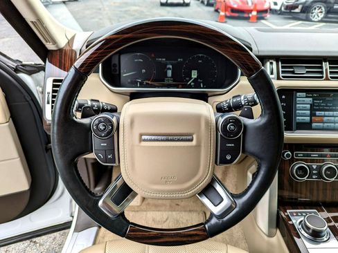 Used 2016 Land Rover Range Rover HSE image 15