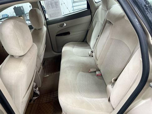Used 2005 Buick LaCrosse CX image 21