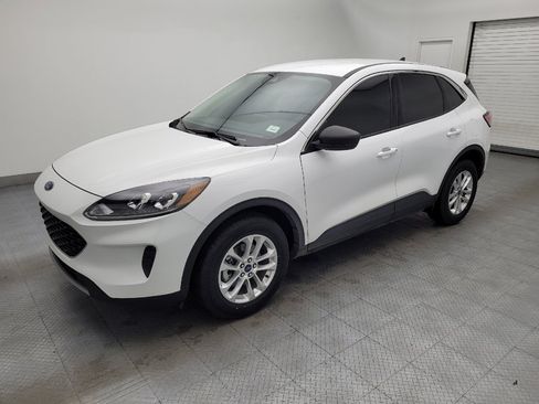 Used 2022 Ford Escape SE w/ Convenience Package AWD/4WD image 2