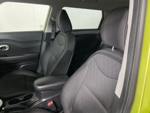 Used 2015 Kia Soul image 8