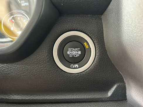 Used 2025 RAM 1500 Big Horn AWD/4WD image 29