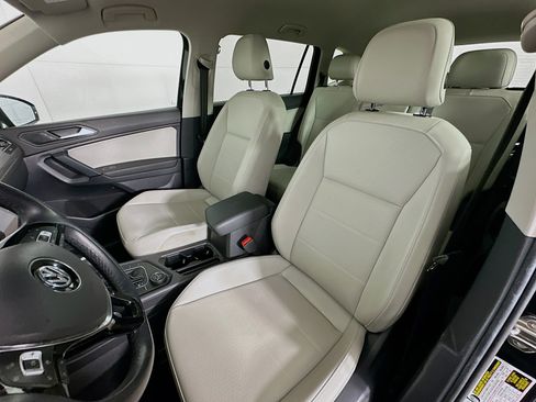Used 2019 Volkswagen Tiguan SE w/ 3rd Row Seat Package image 13