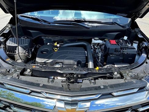 Used 2025 Chevrolet Equinox LT AWD/4WD image 22