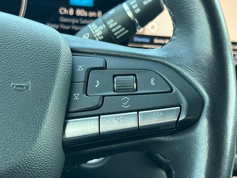 Certified 2024 Cadillac XT4 Premium Luxury image 38