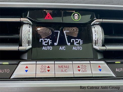 Certified 2022 BMW X7 xDrive40i w/ Premium Package image 16