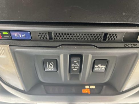 Used 2024 Subaru Forester Wilderness w/ Wilderness Package AWD/4WD image 17