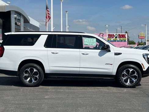 New 2026 GMC Yukon XL AT4 image 4