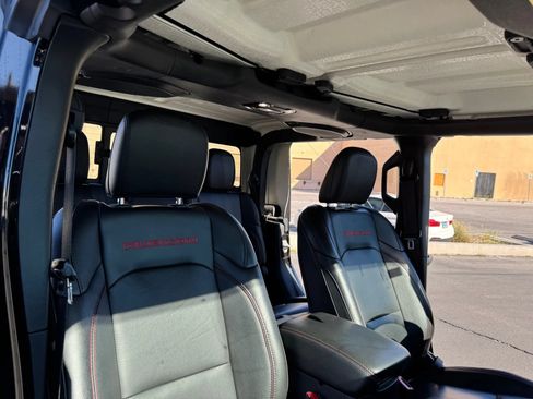 Used 2020 Jeep Gladiator Rubicon AWD/4WD image 19