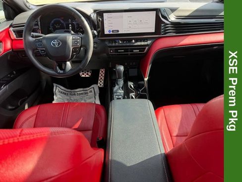 Used 2025 Toyota Camry XSE FWD image 13