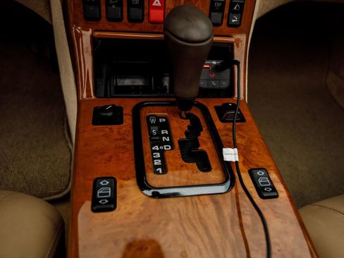 Used 2000 Mercedes-Benz SL 500 image 33