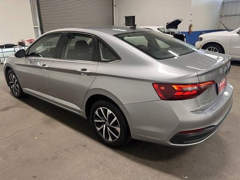 Used 2024 Volkswagen Jetta S image 5