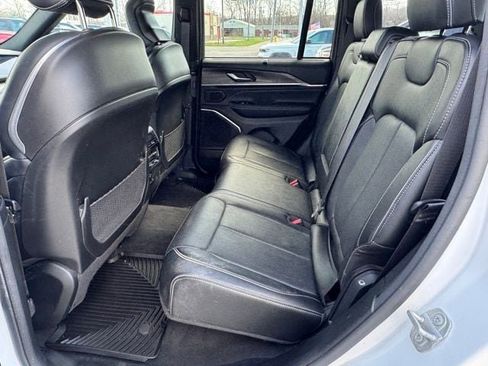 Used 2023 Jeep Grand Cherokee Overland w/ Luxury Tech Group IV image 21