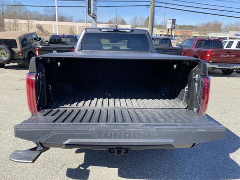 Used 2024 Toyota Tundra Platinum image 5