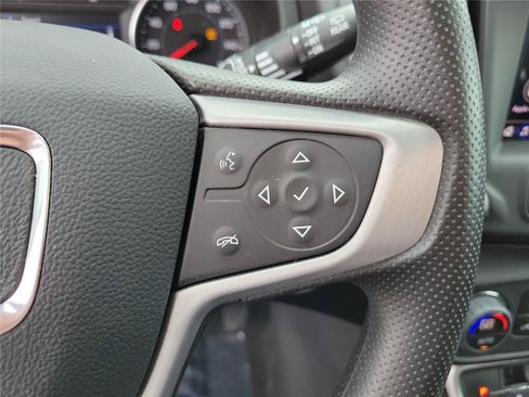 Used 2023 GMC Terrain SLE w/ Driver Convenience Package FWD image 23