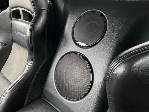 Used 2003 Dodge Viper SRT-10 image 18