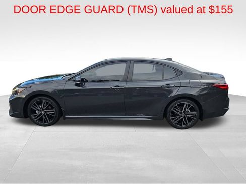 Used 2025 Toyota Camry XSE AWD/4WD image 7