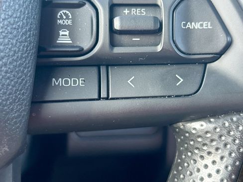 Used 2026 Toyota Tacoma SR5 RWD image 17