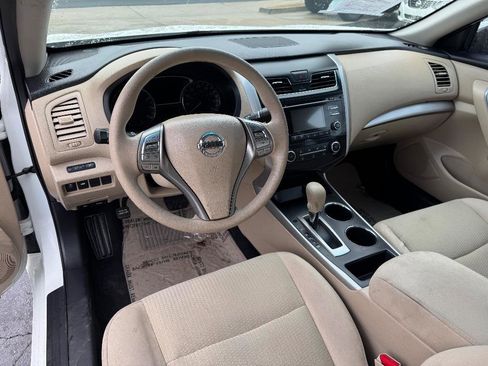 Used 2015 Nissan Altima 2.5 S w/ Power Driver Seat Package image 10