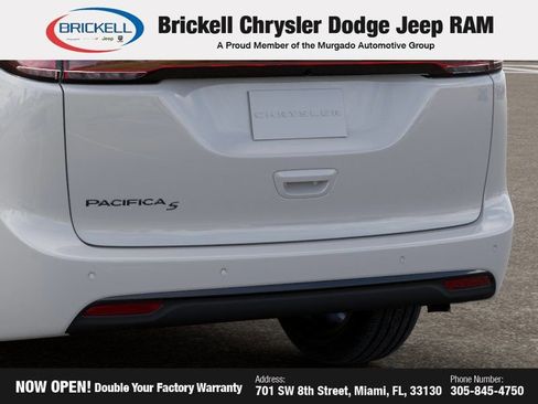 Used 2026 Chrysler Pacifica Select w/ S Appearance Package image 13