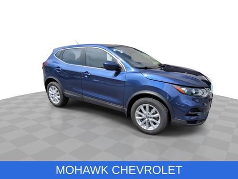 Used 2022 Nissan Rogue Sport S AWD/4WD image 2