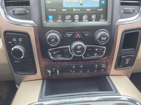 Used 2017 RAM 3500 Laramie Longhorn w/ Convenience Group AWD/4WD image 17