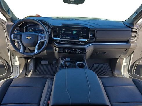 Used 2024 Chevrolet Silverado 1500 LTZ w/ Technology Package image 9