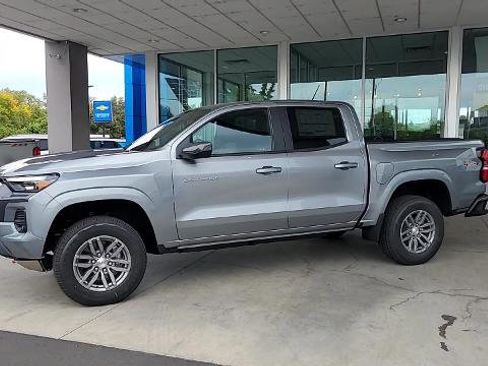 New 2024 Chevrolet Colorado LT w/ LT Convenience Package III image 41