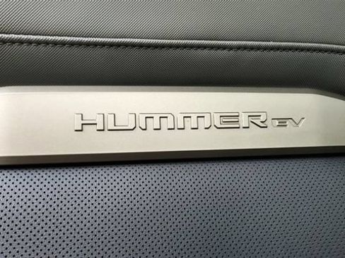Used 2025 GMC Hummer EV 2X AWD/4WD image 35