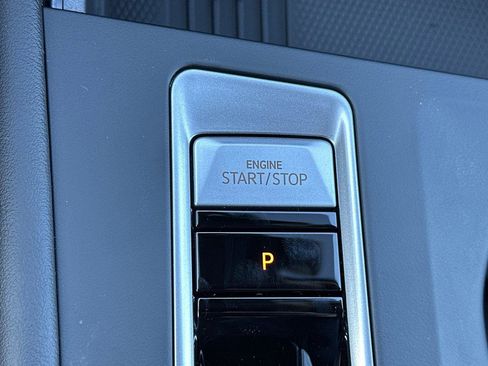 New 2026 Volkswagen Atlas SE image 22