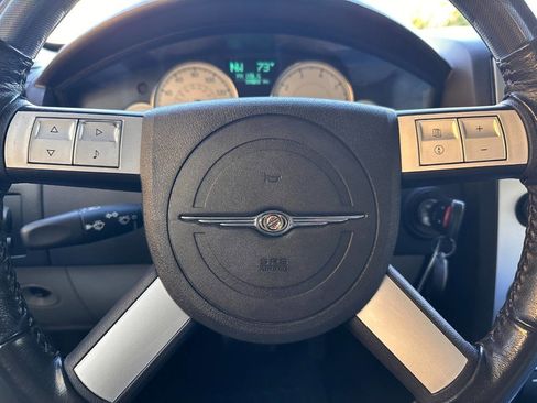 Used 2006 Chrysler 300 C RWD image 15