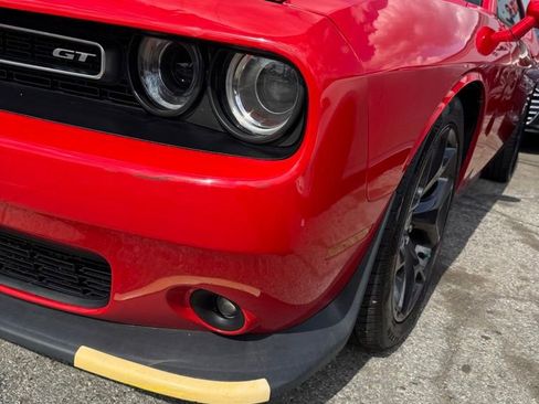 Used 2019 Dodge Challenger GT RWD image 9