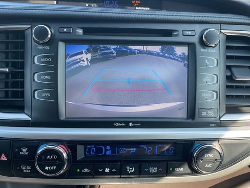 Used 2015 Toyota Highlander XLE image 20