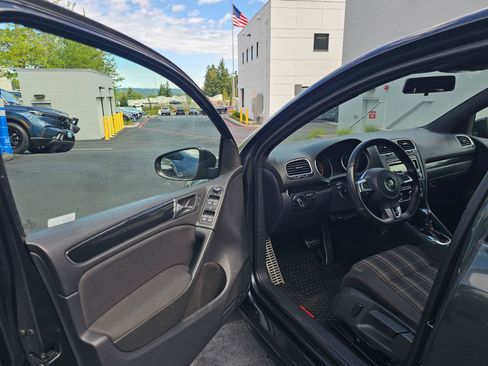 Used 2012 Volkswagen GTI 4-Door FWD image 23