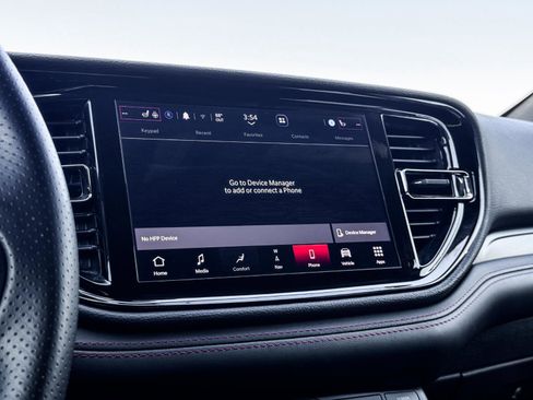 Used 2025 Dodge Durango GT AWD/4WD image 23