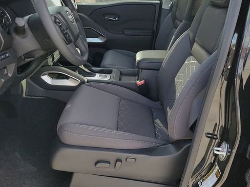 New 2026 Nissan Frontier SV w/ SV Convenience Package image 6