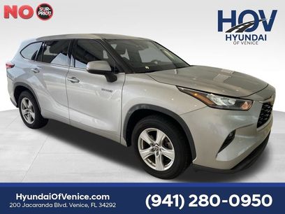 Used 2020 Toyota Highlander LE