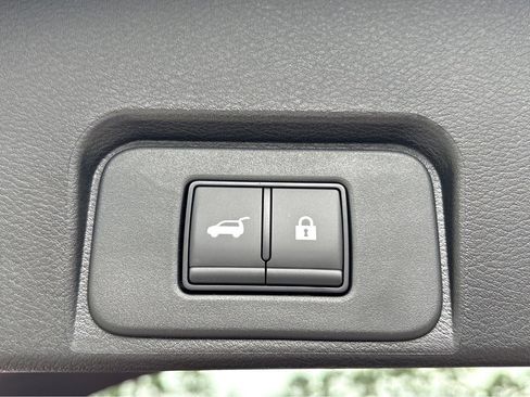 New 2026 Nissan Rogue SV image 30