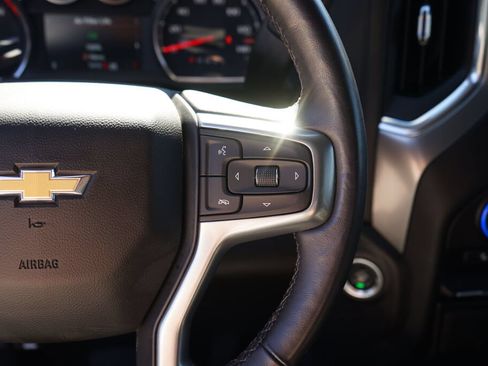 Used 2022 Chevrolet Silverado 1500 LT AWD/4WD image 22
