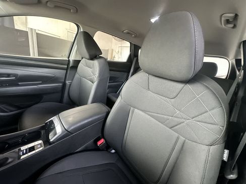 Used 2026 Hyundai Tucson SE FWD image 14
