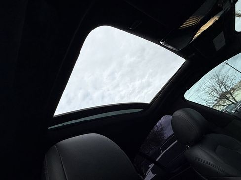 Used 2019 BMW 530i w/ Convenience Package image 25