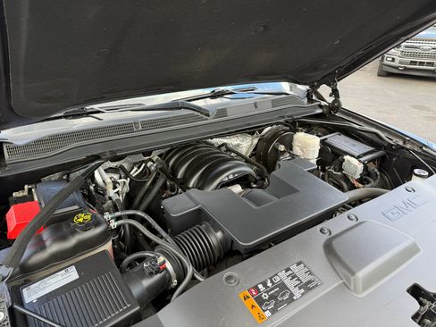 Used 2017 GMC Yukon XL SLT w/ Open Road Package image 26