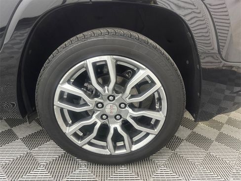 Used 2022 GMC Terrain Denali w/ Denali Premium Package image 22