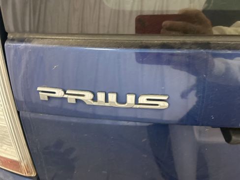 Used 2011 Toyota Prius Two image 13