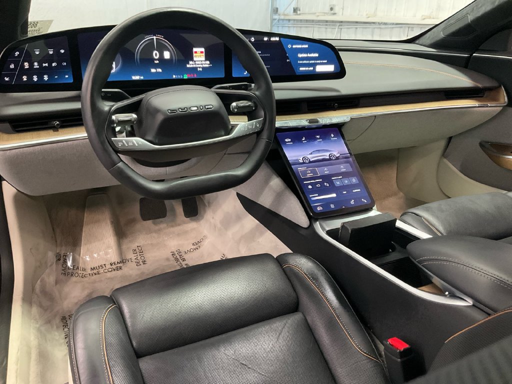 Used 2025 Lucid Air Touring AWD/4WD image 9