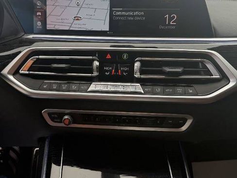 Used 2019 BMW X7 xDrive50i w/ M Sport Package image 19